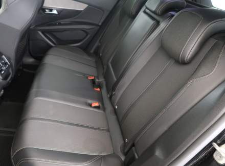 Peugeot - 3008
