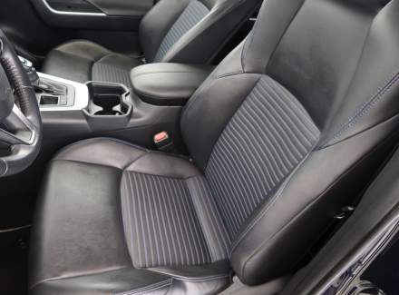 Toyota - RAV 4