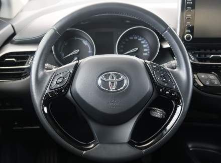 Toyota - C-HR