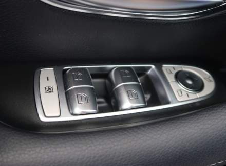 Mercedes-Benz - E-class