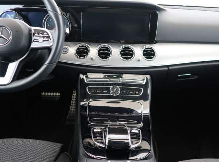 Mercedes-Benz - E-class