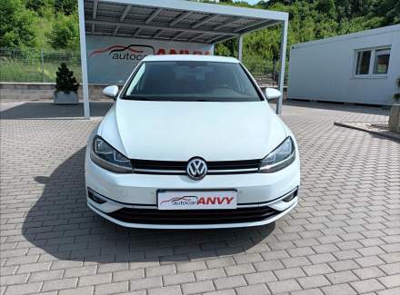 Volkswagen - Golf