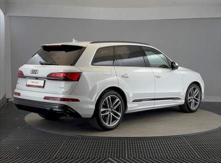 Audi - Q7