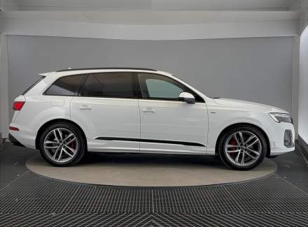Audi - Q7