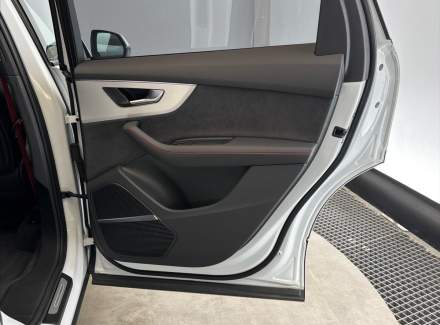 Audi - Q7