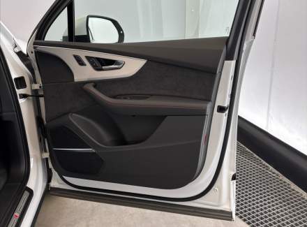Audi - Q7