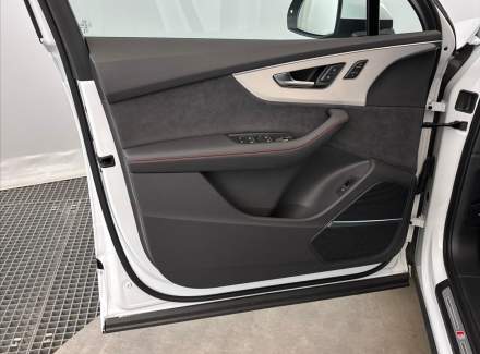 Audi - Q7