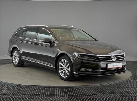 Volkswagen - Passat