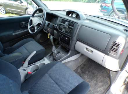 Mitsubishi - Pajero