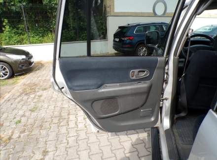 Mitsubishi - Pajero