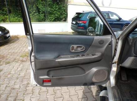 Mitsubishi - Pajero