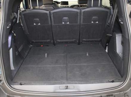 Peugeot - 5008