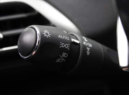 Peugeot - 5008