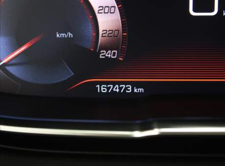 Peugeot - 5008