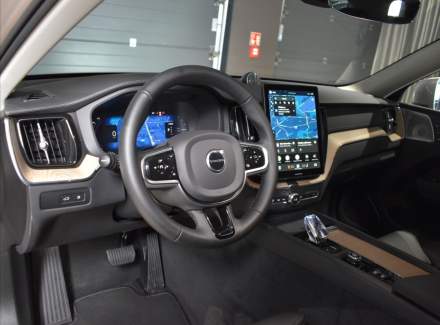 Volvo - XC60