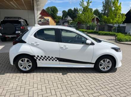 Toyota - Yaris