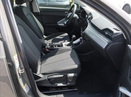 Audi - Q3