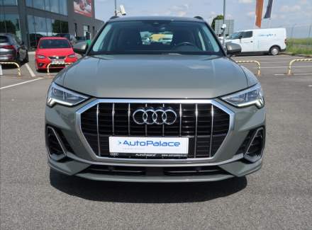 Audi - Q3