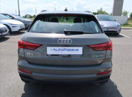 Audi - Q3