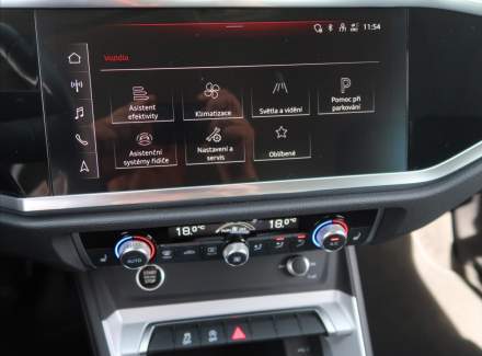 Audi - Q3