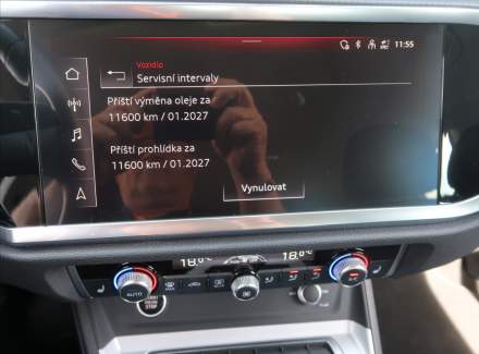 Audi - Q3