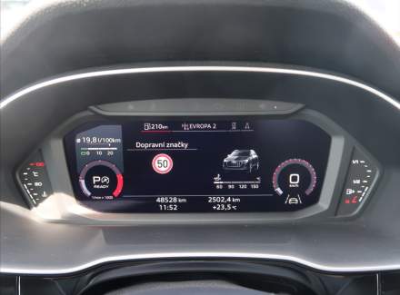 Audi - Q3