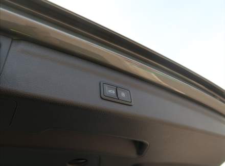 Audi - Q3