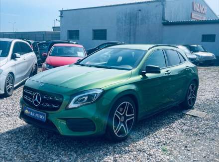Mercedes-Benz - GLA