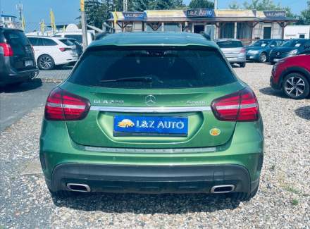 Mercedes-Benz - GLA