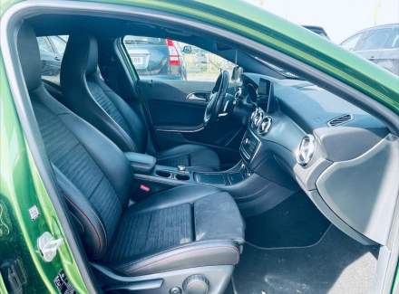 Mercedes-Benz - GLA