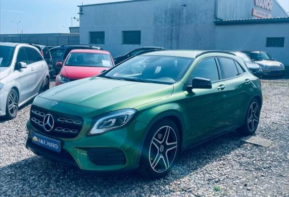 Mercedes-Benz - GLA