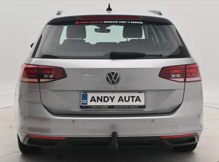 Volkswagen - Passat