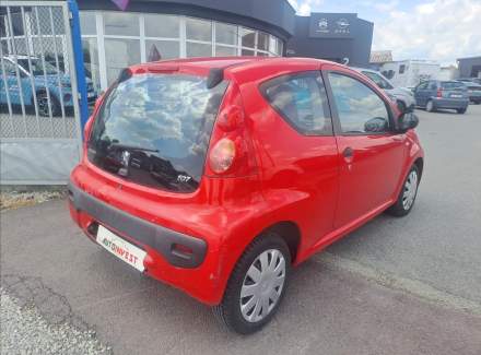 Peugeot - 107