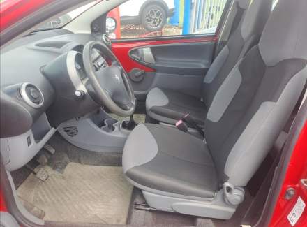 Peugeot - 107