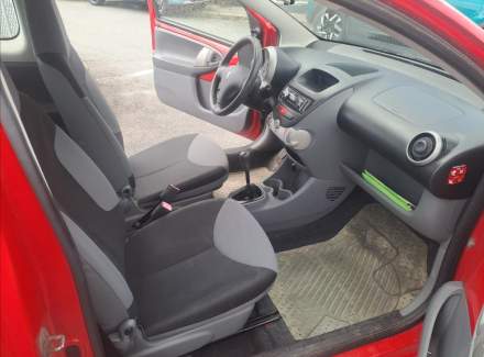 Peugeot - 107