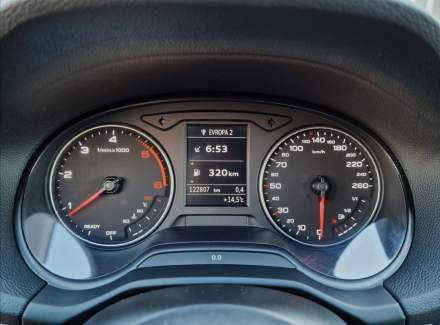 Audi - Q2