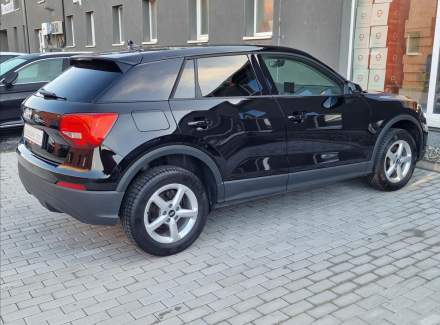 Audi - Q2