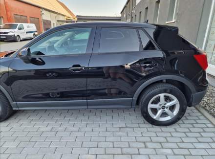 Audi - Q2