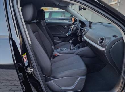 Audi - Q2