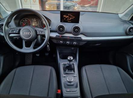 Audi - Q2