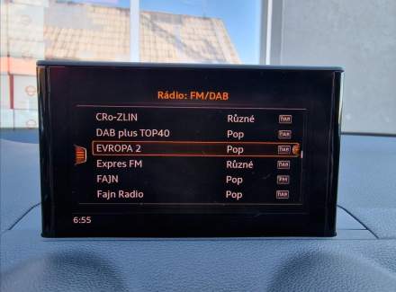 Audi - Q2