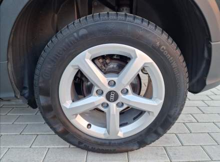 Audi - Q2