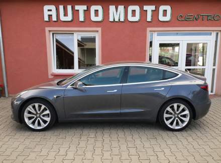 Tesla - Model 3
