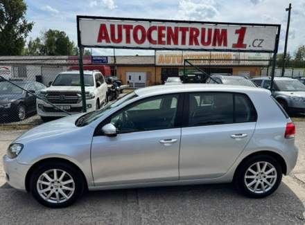 Volkswagen - Golf
