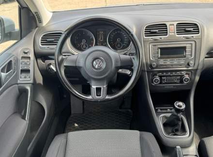 Volkswagen - Golf