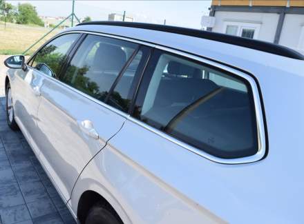 Volkswagen - Passat