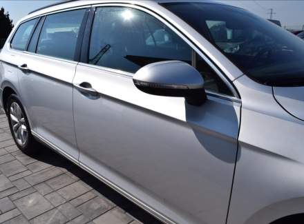 Volkswagen - Passat