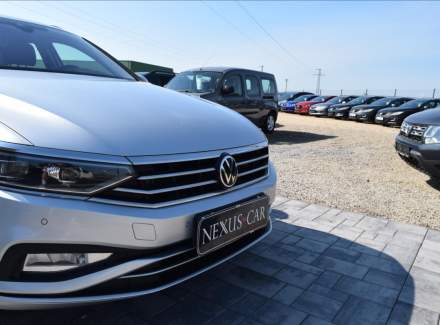 Volkswagen - Passat
