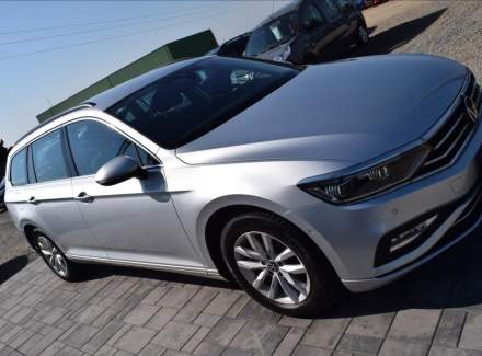 Volkswagen - Passat