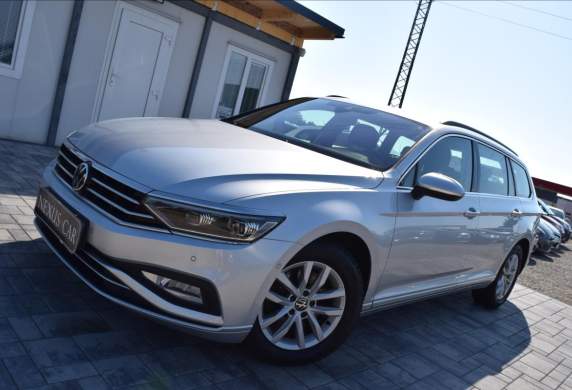 Volkswagen - Passat